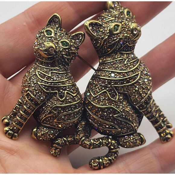 Heidi Daus Jewelry - Heidi Daus Designer Double Cat Rhinestone Metal Brooch Pin 3in